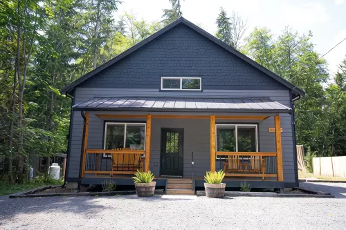 Summer Is Here! Mt Rainier - Sleeps 8 - Hot Tub