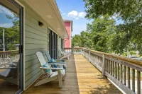 Sea Cabana-Family Beach House 200ft to the Sound and 900ft to the Beach