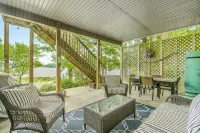 NEW Spacious Lakehouse Retreat +private pier - 4-Sterne