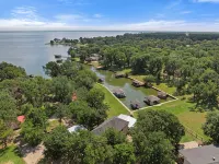 Waterview Lake House on Richland Chambers Hotele w: Freestone County