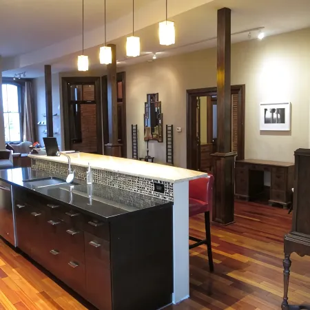 Modern meets Historic, Natural Lighting + High Ceilings, Near Metro