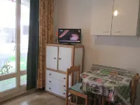 Studio RDC for curists or holidaymakers with parking and wifi in Lamalou les Bains - Apartments