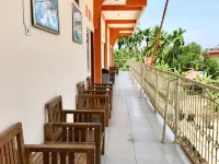Penginapan Intan Bandara Hotels in Katapiang