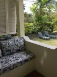 Ground Floor Apt with garden only 3 mins walk to Beach and Beach Club