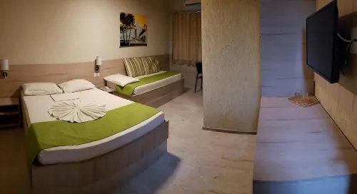 Hotel Uzi Mar