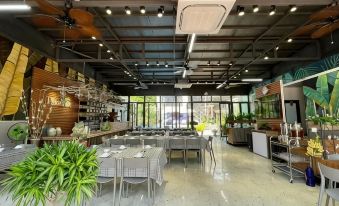 Phoenix Minh Chau Hotel