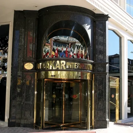 Akar International Hotel