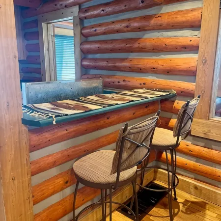 Mountain Getaway Cabin Steps from Dwtn. W.P.: Hike, Bike, Fish & Enjoy 338570