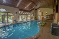 Family-friendly condo with amenities minutes from StoryLand & ski mountains! - Pools