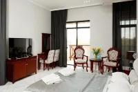 Giowine Hotel & Restaurant
