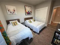 The Sage Field House - Hot Tub, Ping Pong, and 8 Minute Walk to down Town! Hotels in Murphys