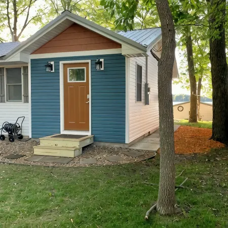 Fish Hook Cabin-Cozy cabin on Lake Osakis with sunsets, fishing & nature abound
