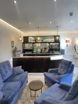 Canterbury Cathedral Lodge - Bar