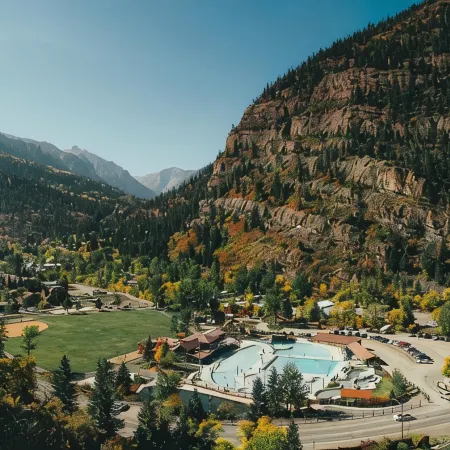 Ouray Riverside Resort - Inn & Cabins
