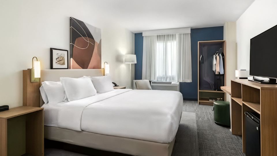 Spark by Hilton Lancaster Dutch Country