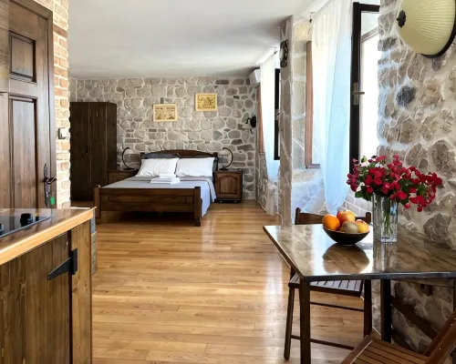Una Apartments Hotels in Kotor