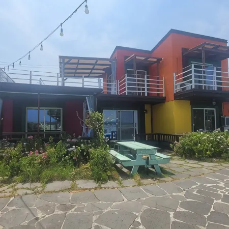 Sacheon Bito Island Marine Blue Pension