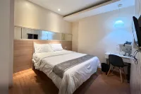 G-Hotel Pontianak โรงแรมใน