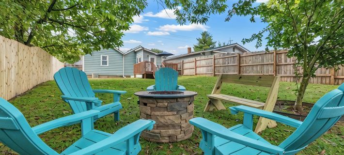 Stylish Comfortable Bluegrass Cottage 7 min to Ark - Fire Pit! Hotels in Dry Ridge