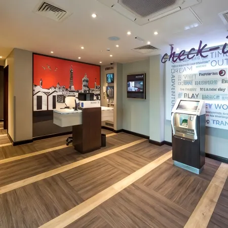 Premier Inn Bude Hotel Отели в г. Бьюд