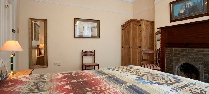Vas's York House Hotels in York