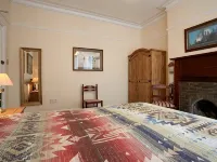 Vas's York House Hotels near Clifton