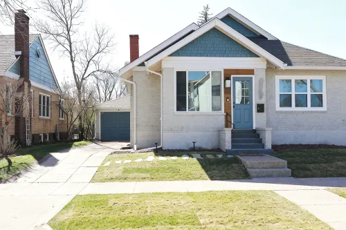 The1928 West • Spacious 5 Br, Putting Green, Pool Table & Arcade Games