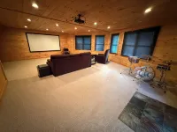 Gorgeous Cabin Private Retreat on 15 acres - Chalets
