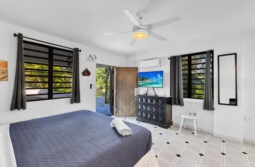 Ocean View, Mountain TOP Villa Near Steps Beach
