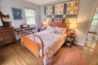 Catskills Getaway: 3BR Retreat w/ Media Room, Near Casino, Bethel Woods & More!