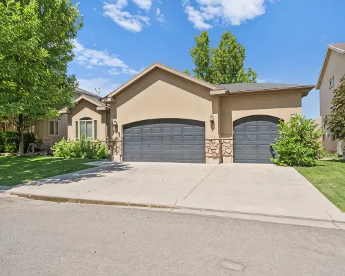 Spacious Home near Silicone Slopes Hotels in Eagle Mountain