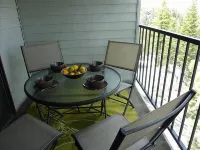 7 Mins to Lake Tahoe Beaches, 3 Mins to Heavenly Ski Slopes! Breathtaking Views! - balcony