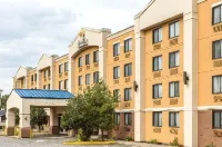 Comfort Inn & Suites - Parking