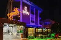 Microyal Hotel - อ่างจากุชชี่