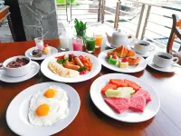 โรงแรมปูเตรี กุหนุง - พร้อมอาหารเช้า