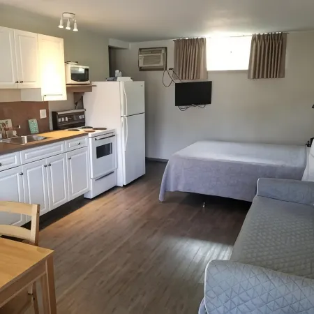 Osoyoos Lakeview Inn & Suites