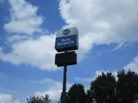 Quality Inn & Suites - 3-Star