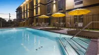 Best Western Plus Regency Park - parking