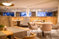 Hotel Zirbenhof - breakfast