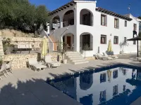 <br>CASA LIMON - Family Villa with private pool - 泳池