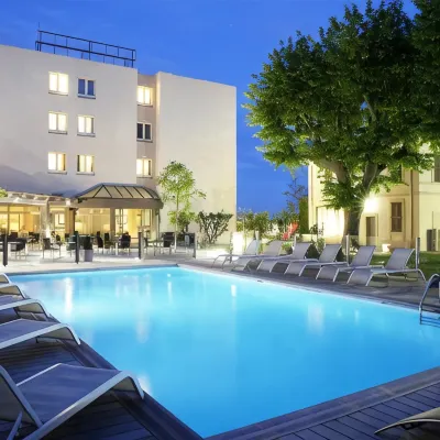 Best Western Plus Hotel Elixir Grasse Hotels near Golf du Claux Amic Sa