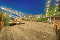 Zen Hilltop Estate : Heated Infinity Pool, Spa, 360° SoCal Views, Pvt Deck - 3 ดาว