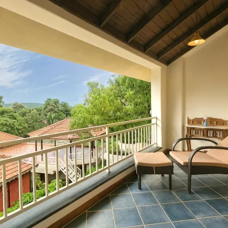 Aura Resort & Spa