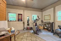 The Canopy: Single-Level Sky Valley Home Private Sauna & Wellness Space. No Pets - Wifi