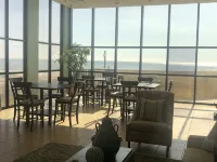 LAVISH OCEAN OASIS! DIRECTLY on the GULF, POWDERED SAND - ABUNDANT AMENITIES! - Private Pools