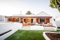 OPPORTUNITY! Stunning exclusive Villa next to the sea - ヴィラ