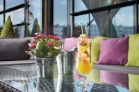The Renaissance Minsk Congress Hotel and Spa Centre Hotel (f.Renaissance Minsk) - bar