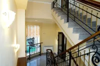Vintazh Hotel