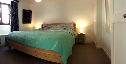 Pet Friendly Cottage in Lovely Seaside Village Perfect for Swimmers and Walkers