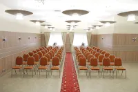 โรงแรมอาซีมุต คอสโตรมา - ที่มีที่จอดรถ